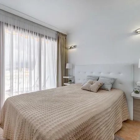 Windsor Panoramic Americas Apartment *